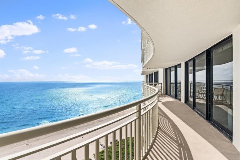 Condominio en alquiler en Riviera Beach, Florida, 2 dormitorios, 140.19 m2 № 2168291 - foto 15