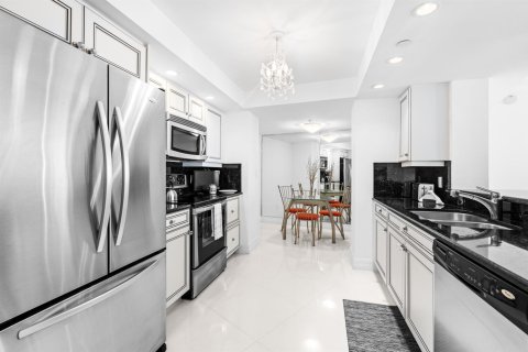 Condominio en alquiler en Riviera Beach, Florida, 2 dormitorios, 140.19 m2 № 2168291 - foto 9