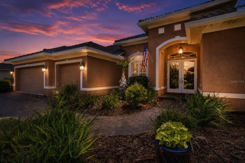 Villa ou maison à vendre à Bradenton, Floride: 4 chambres, 245.82 m2 № 2388536 - photo 2