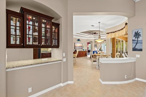 Villa ou maison à vendre à Bradenton, Floride: 4 chambres, 245.82 m2 № 2388536 - photo 8