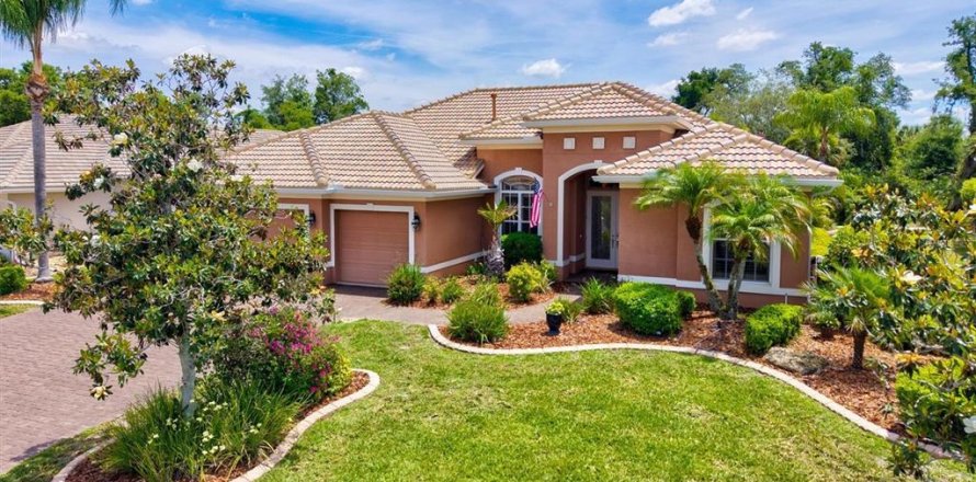Villa ou maison à Bradenton, Floride 4 chambres, 245.82 m2 № 2388536