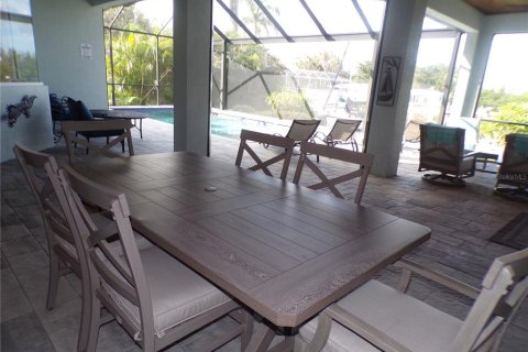 House in Punta Gorda, Florida 4 bedrooms, 305.09 sq.m. № 1820454 - photo 26