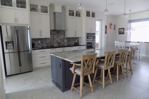 House in Punta Gorda, Florida 4 bedrooms, 305.09 sq.m. № 1820454 - photo 3
