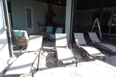 House in Punta Gorda, Florida 4 bedrooms, 305.09 sq.m. № 1820454 - photo 24