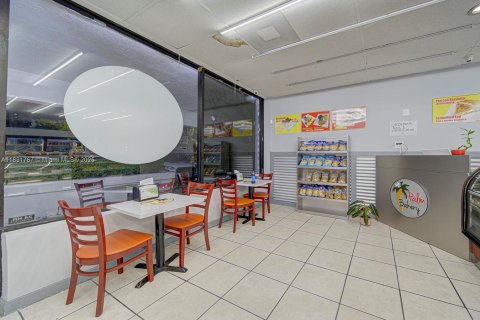 Propiedad comercial en venta en Homestead, Florida № 1934346 - foto 29