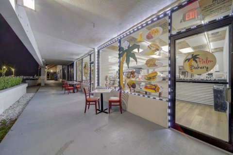 Propiedad comercial en venta en Homestead, Florida № 1934346 - foto 28