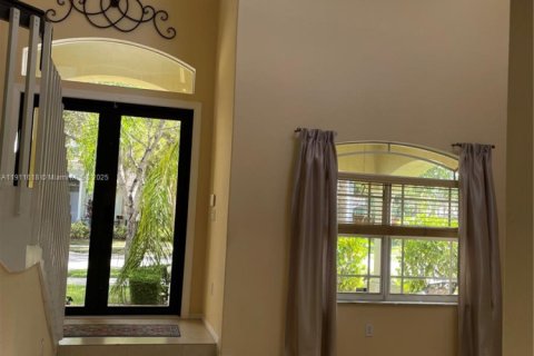 House in Cutler Bay, Florida 3 bedrooms, 197.51 sq.m. № 1969434 - photo 6