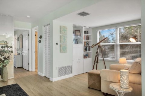 Condo in Englewood, Florida, 1 bedroom  № 1547511 - photo 6