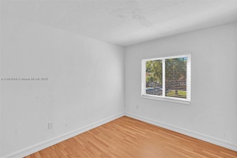 Adosado en venta en Miami, Florida, 3 dormitorios, 106.84 m2 № 1891980 - foto 13