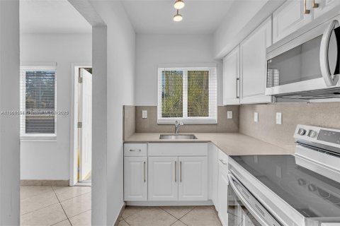 Adosado en venta en Miami, Florida, 3 dormitorios, 106.84 m2 № 1891980 - foto 8