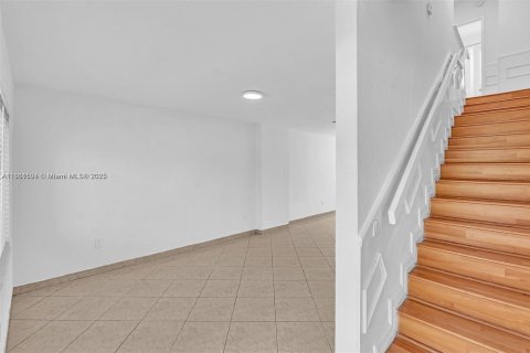 Adosado en venta en Miami, Florida, 3 dormitorios, 106.84 m2 № 1891980 - foto 2