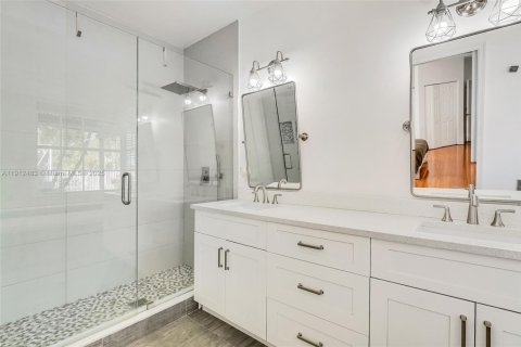 Casa en venta en Weston, Florida, 4 dormitorios, 230.21 m2 № 1968717 - foto 6