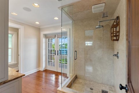 House in Saint Petersburg, Florida 4 bedrooms, 363.06 sq.m. № 1621844 - photo 22