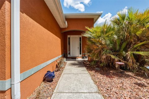 House in North Port, Florida 3 bedrooms, 192.49 sq.m. № 2195135 - photo 6