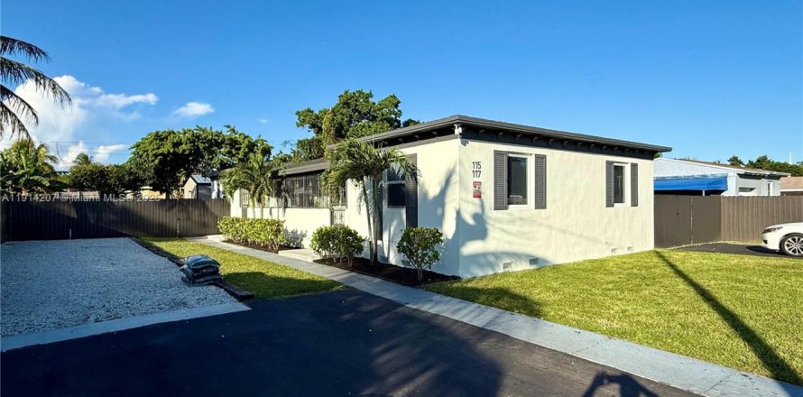 Villa ou maison à Miami, Floride 2 chambres, 69.21 m2 № 1969892