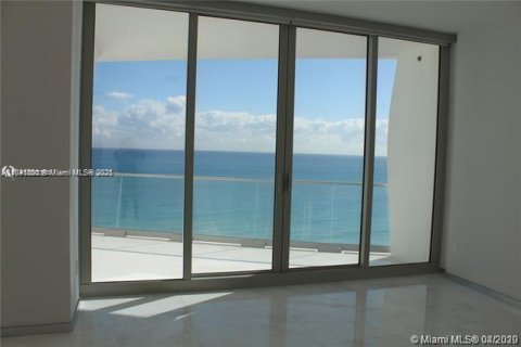 Condominio en alquiler en Sunny Isles Beach, Florida, 2 dormitorios, 158.31 m2 № 1832527 - foto 7