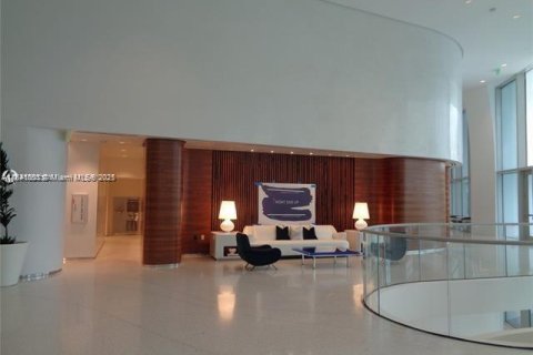 Condominio en alquiler en Sunny Isles Beach, Florida, 2 dormitorios, 158.31 m2 № 1832527 - foto 30