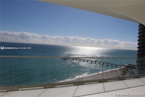 Condominio en alquiler en Sunny Isles Beach, Florida, 2 dormitorios, 158.31 m2 № 1832527 - foto 4