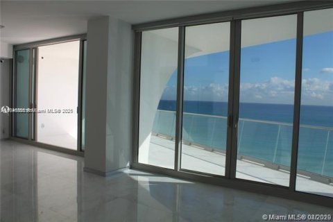 Condominio en alquiler en Sunny Isles Beach, Florida, 2 dormitorios, 158.31 m2 № 1832527 - foto 6