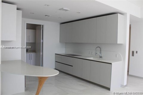 Condominio en alquiler en Sunny Isles Beach, Florida, 2 dormitorios, 158.31 m2 № 1832527 - foto 8