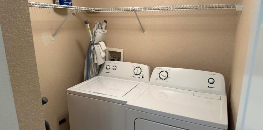 Condo in West Palm Beach, Florida, 2 bedrooms  № 1139128