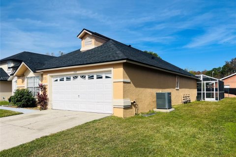 House in Kissimmee, Florida 3 bedrooms № 1994181 - photo 2