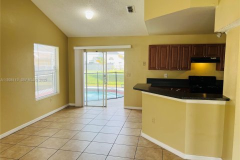 House in Kissimmee, Florida 3 bedrooms № 1994181 - photo 7