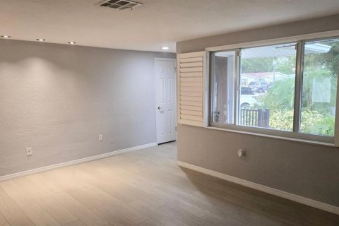 House in Sarasota, Florida 3 bedrooms, 98.01 sq.m. № 1767202 - photo 4