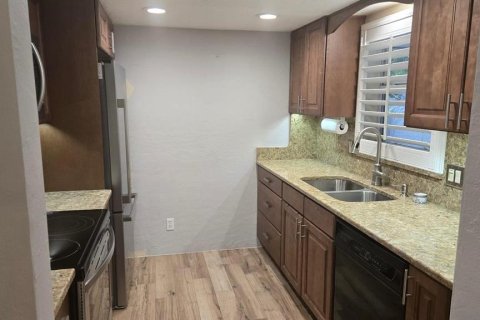 House in Sarasota, Florida 3 bedrooms, 98.01 sq.m. № 1767202 - photo 8