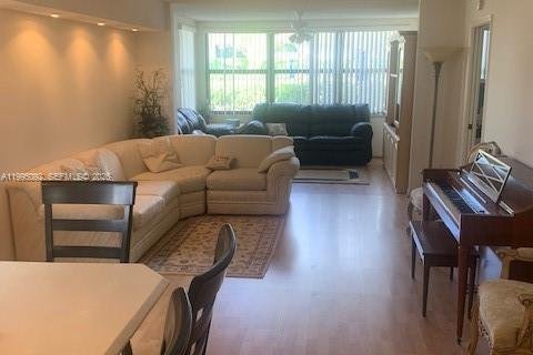 Condo à Tamarac, Floride, 2 chambres  № 2066270