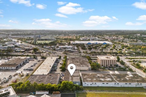 Propiedad comercial en venta en Miami Gardens, Florida № 2018945 - foto 28