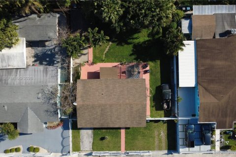 Купить виллу или дом в Хомстед, Флорида 3 спальни, 106.28м2, № 2051001 - фото 19