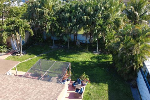 Купить виллу или дом в Хомстед, Флорида 3 спальни, 106.28м2, № 2051001 - фото 15