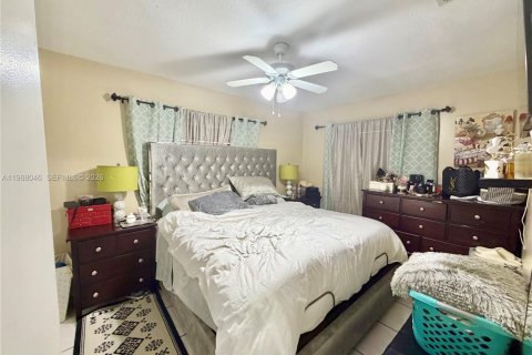 Купить виллу или дом в Хомстед, Флорида 3 спальни, 106.28м2, № 2051001 - фото 9