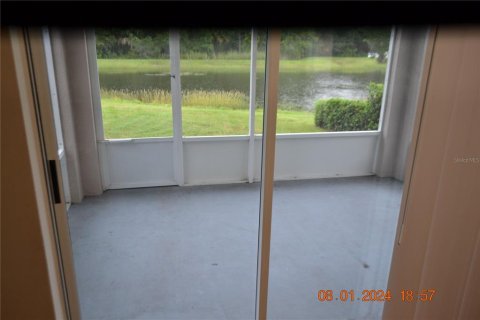 Villa ou maison à louer à Wesley Chapel, Floride: 4 chambres, 181.72 m2 № 1851588 - photo 8