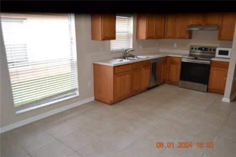 Villa ou maison à louer à Wesley Chapel, Floride: 4 chambres, 181.72 m2 № 1851588 - photo 14