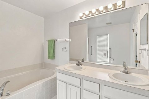 Casa en venta en Lehigh Acres, Florida, 3 dormitorios, 150.97 m2 № 2377575 - foto 28
