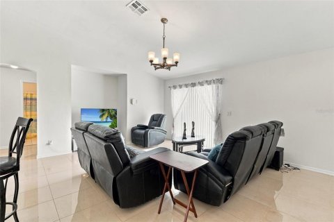 Casa en venta en Lehigh Acres, Florida, 3 dormitorios, 150.97 m2 № 2377575 - foto 11