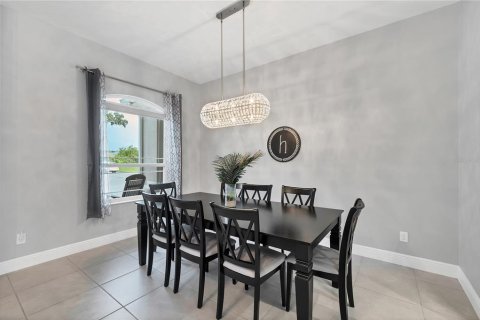 House in Parrish, Florida 5 bedrooms, 334.54 sq.m. № 1800099 - photo 12