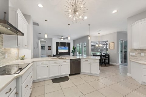 House in Parrish, Florida 5 bedrooms, 334.54 sq.m. № 1800099 - photo 15