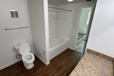 Condominio en alquiler en Pembroke Pines, Florida, 2 dormitorios, 104.98 m2 № 2009506 - foto 21