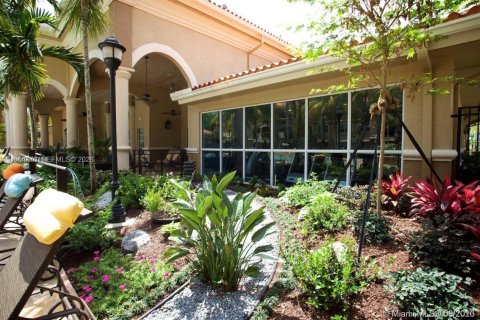 Condominio en alquiler en Pembroke Pines, Florida, 2 dormitorios, 104.98 m2 № 2009506 - foto 9