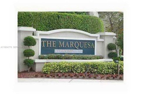 Condominio en Pembroke Pines, Florida, 2 dormitorios  № 2009506