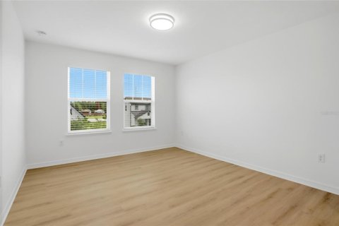 House in Orlando, Florida 5 bedrooms, 278.99 sq.m. № 2204511 - photo 27