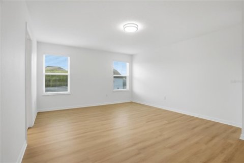 House in Orlando, Florida 5 bedrooms, 278.99 sq.m. № 2204511 - photo 17