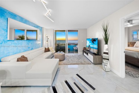Condo in Miami Beach, Florida, 1 bedroom  № 1768616 - photo 5