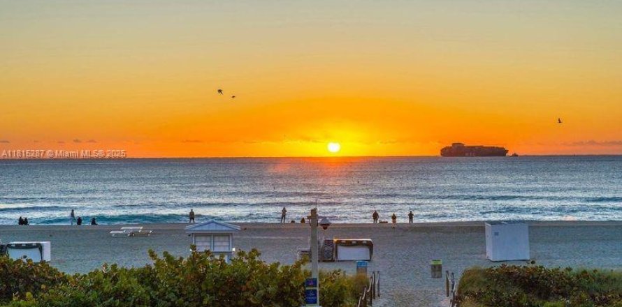 Condo in Miami Beach, Florida, 1 bedroom  № 1768616
