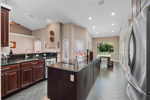 House in Kissimmee, Florida 5 bedrooms, 349.68 sq.m. № 1873989 - photo 11