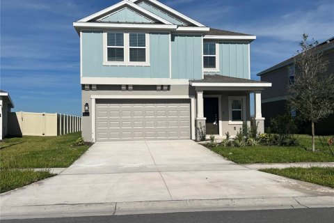 House in Winter Haven, Florida 5 bedrooms, 209.4 sq.m. № 1769982 - photo 1