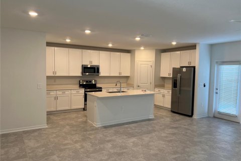 House in Winter Haven, Florida 5 bedrooms, 209.4 sq.m. № 1769982 - photo 11
